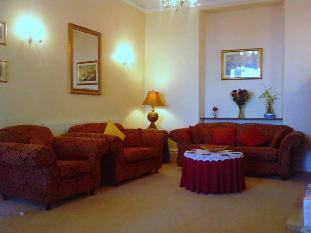 Ascot House (Adults Only) Llandudno Exterior foto